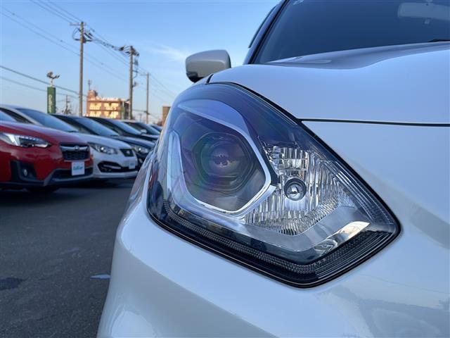 スイフトスポーツ ベースグレード 社外ディスプレイオーディオ DVD再生 Bluetooth シートヒーター クルーズコントロール スマートキー プッシュスタート 純正LEDヘッドライト 純正フロアマット 社外15インチアルミホイール(33枚目)