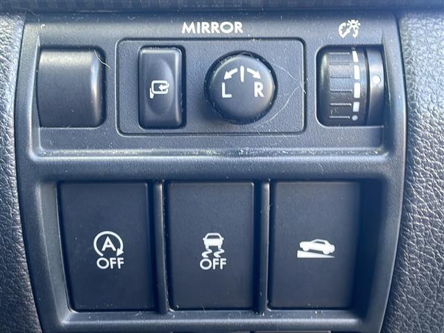 レガシィＢ４ ２．５ｉ　ＢスポーツアイサイトＧパッケージ　社外メモリナビ　フルセグＴＶ　ＤＶＤ再生　Ｂｌｕｅｔｏｏｔｈ　前後ドラレコ　ＥＴＣ　Ｂカメ　前席Ｐシート　クルーズコントロール　レーンアシスト　プリクラッシュブレーキ　スマートキー　プッシュスタート（15枚目）