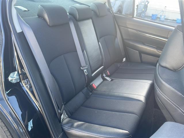 レガシィＢ４ ２．５ｉ　ＢスポーツアイサイトＧパッケージ　社外メモリナビ　フルセグＴＶ　ＤＶＤ再生　Ｂｌｕｅｔｏｏｔｈ　前後ドラレコ　ＥＴＣ　Ｂカメ　前席Ｐシート　クルーズコントロール　レーンアシスト　プリクラッシュブレーキ　スマートキー　プッシュスタート（19枚目）