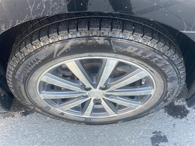 レガシィＢ４ ２．５ｉ　ＢスポーツアイサイトＧパッケージ　社外メモリナビ　フルセグＴＶ　ＤＶＤ再生　Ｂｌｕｅｔｏｏｔｈ　前後ドラレコ　ＥＴＣ　Ｂカメ　前席Ｐシート　クルーズコントロール　レーンアシスト　プリクラッシュブレーキ　スマートキー　プッシュスタート（31枚目）