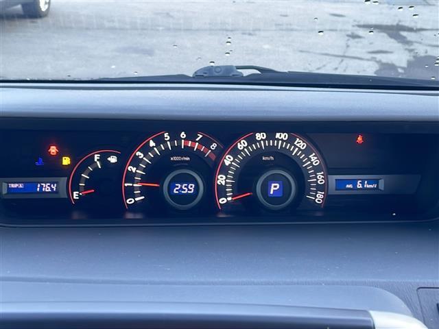 ヴォクシー Ｚ　社外ＳＤナビ　フルセグＴＶ　ＤＶＤ再生　Ｂｌｕｅｔｏｏｔｈ　リモコンキー　純正ＨＩＤヘッドライト　純正１６インチアルミホイール　純正フロアマット（6枚目）