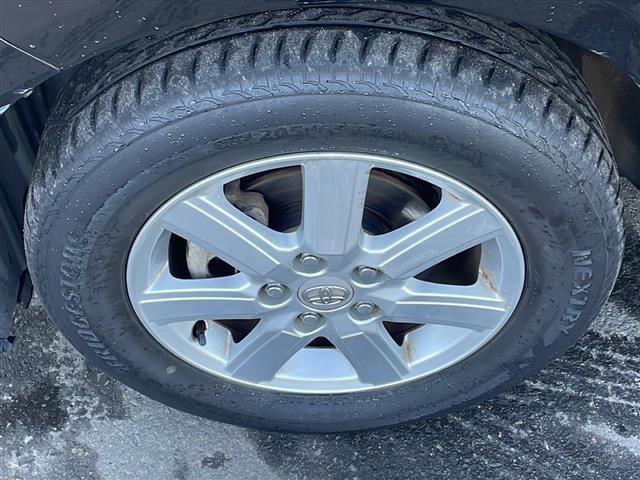 ヴォクシー Ｚ　社外ＳＤナビ　フルセグＴＶ　ＤＶＤ再生　Ｂｌｕｅｔｏｏｔｈ　リモコンキー　純正ＨＩＤヘッドライト　純正１６インチアルミホイール　純正フロアマット（31枚目）