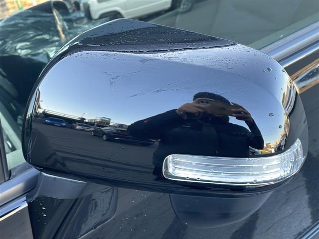 ヴォクシー Ｚ　社外ＳＤナビ　フルセグＴＶ　ＤＶＤ再生　Ｂｌｕｅｔｏｏｔｈ　リモコンキー　純正ＨＩＤヘッドライト　純正１６インチアルミホイール　純正フロアマット（38枚目）