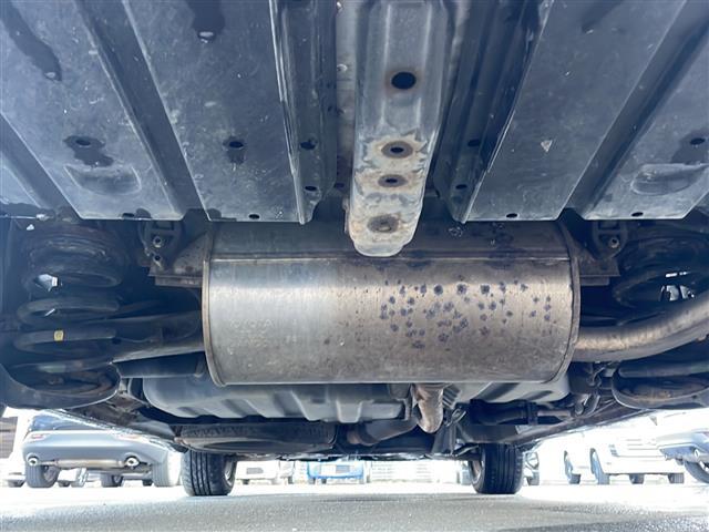 ヴォクシー Ｚ　社外ＳＤナビ　フルセグＴＶ　ＤＶＤ再生　Ｂｌｕｅｔｏｏｔｈ　リモコンキー　純正ＨＩＤヘッドライト　純正１６インチアルミホイール　純正フロアマット（40枚目）