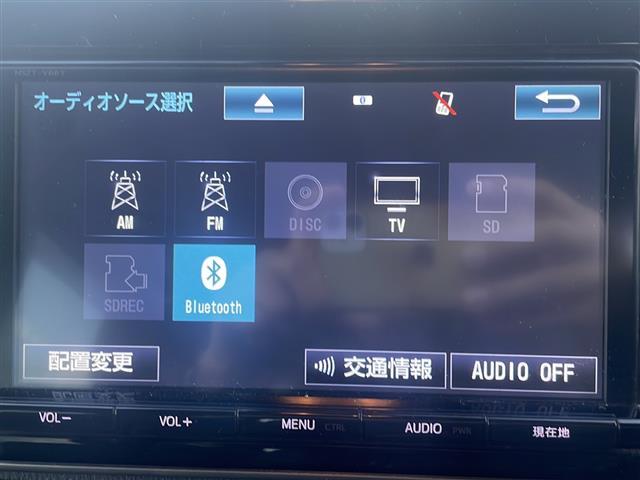 ヴォクシー Ｖ　純正９インチナビ　フルセグ　ＤＶＤ　Ｂｌｕｅｔｏｏｔｈ　前後ドラレコ　ＥＴＣ　Ｂカメ　両側パワスラ　クルーズコントロール　レーンアシスト　プリクラッシュセーフティ　スマートキー　プッシュスタート（3枚目）