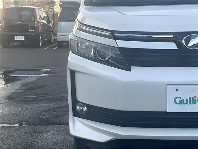 ヴォクシー Ｖ　純正９インチナビ　フルセグ　ＤＶＤ　Ｂｌｕｅｔｏｏｔｈ　前後ドラレコ　ＥＴＣ　Ｂカメ　両側パワスラ　クルーズコントロール　レーンアシスト　プリクラッシュセーフティ　スマートキー　プッシュスタート（35枚目）