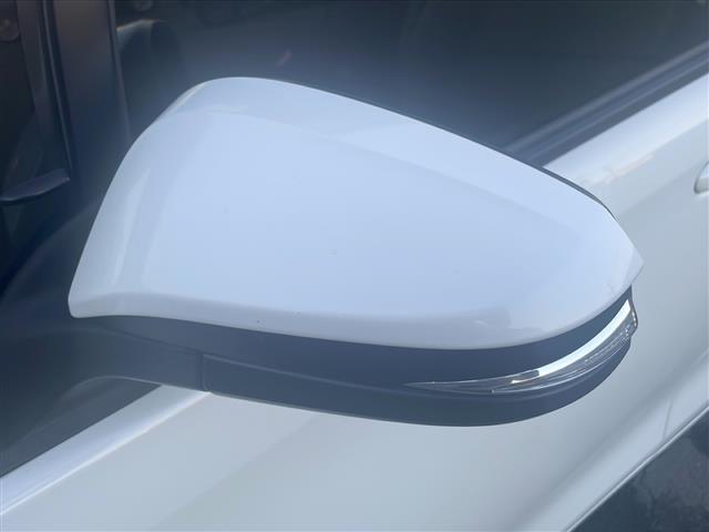 ヴォクシー Ｖ　純正９インチナビ　フルセグ　ＤＶＤ　Ｂｌｕｅｔｏｏｔｈ　前後ドラレコ　ＥＴＣ　Ｂカメ　両側パワスラ　クルーズコントロール　レーンアシスト　プリクラッシュセーフティ　スマートキー　プッシュスタート（38枚目）