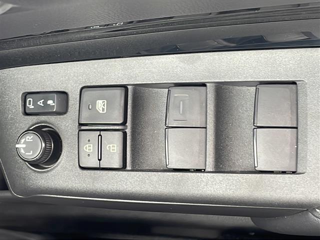 アクア Ｇ　◆寒冷地仕様◆純正ディスプレイオーディオ◆ドライブレコーダー　前のみ◆ＥＴＣ◆バックカメラ◆ミラーヒーター◆ステアリングスイッチ◆純正フロアマット◆革巻きステアリング◆アイドリングストップ（17枚目）