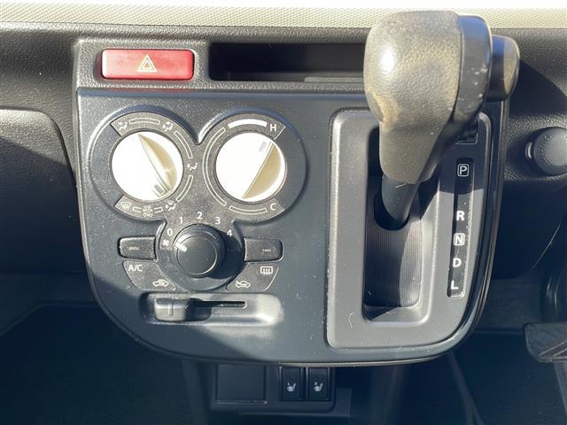 アルト Ｌ　純正オーディオ　ＣＤ再生　前席シートヒーター　デュアルセンサーブレーキサポート　リモコンキー　純正フロアマット　社外１３インチアルミホイール（4枚目）