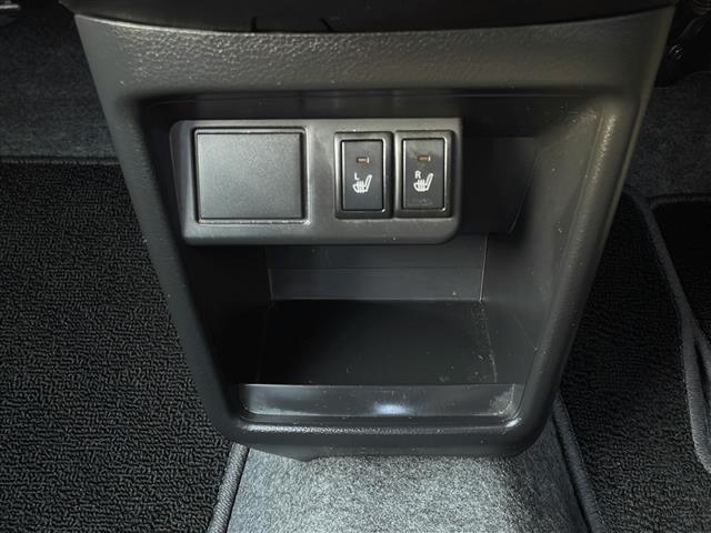 アルト Ｌ　純正オーディオ　ＣＤ再生　前席シートヒーター　デュアルセンサーブレーキサポート　リモコンキー　純正フロアマット　社外１３インチアルミホイール（6枚目）