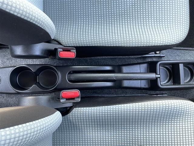 アルト Ｌ　純正オーディオ　ＣＤ再生　前席シートヒーター　デュアルセンサーブレーキサポート　リモコンキー　純正フロアマット　社外１３インチアルミホイール（8枚目）