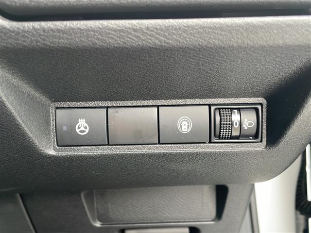 ノート X FOUR ◆4WD◆ディスプレイオーディオ◆ドライブレコーダー前のみ◆ETC◆バックカメラ◆シートヒーター◆ステアリングヒーター◆マイパイロット◆純正フロアマット◆コーナーセンサー 前後◆オートライト(10枚目)