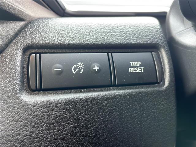 ノート X FOUR ◆4WD◆ディスプレイオーディオ◆ドライブレコーダー前のみ◆ETC◆バックカメラ◆シートヒーター◆ステアリングヒーター◆マイパイロット◆純正フロアマット◆コーナーセンサー 前後◆オートライト(12枚目)