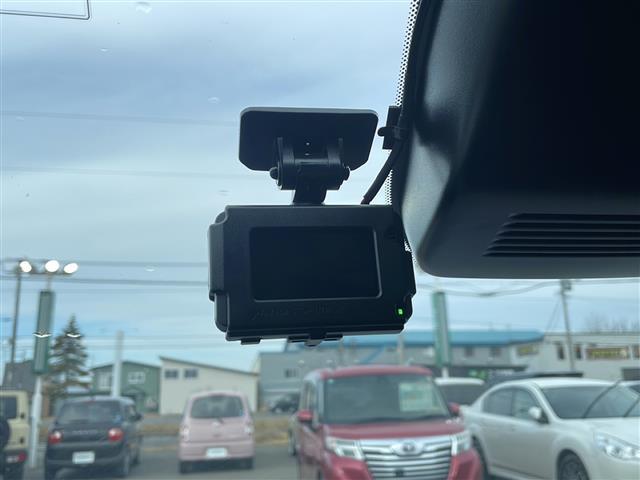 ノート X FOUR ◆4WD◆ディスプレイオーディオ◆ドライブレコーダー前のみ◆ETC◆バックカメラ◆シートヒーター◆ステアリングヒーター◆マイパイロット◆純正フロアマット◆コーナーセンサー 前後◆オートライト(14枚目)