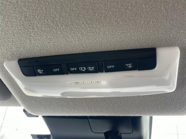 ノート X FOUR ◆4WD◆ディスプレイオーディオ◆ドライブレコーダー前のみ◆ETC◆バックカメラ◆シートヒーター◆ステアリングヒーター◆マイパイロット◆純正フロアマット◆コーナーセンサー 前後◆オートライト(15枚目)