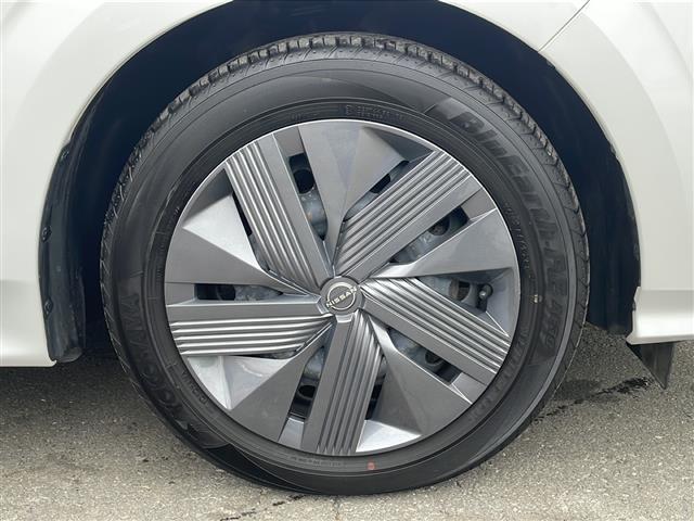 ノート X FOUR ◆4WD◆ディスプレイオーディオ◆ドライブレコーダー前のみ◆ETC◆バックカメラ◆シートヒーター◆ステアリングヒーター◆マイパイロット◆純正フロアマット◆コーナーセンサー 前後◆オートライト(37枚目)