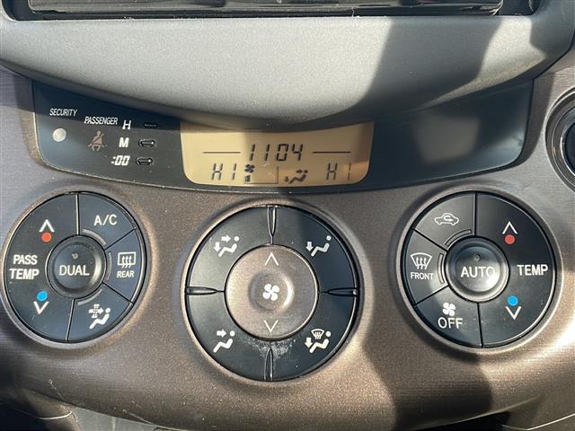 ヴァンガード ２４０Ｓ　サンルーフ　社外オーディオ　ＣＤ再生　ＥＴＣ　クルーズコントロール　スマートキー　プッシュスタート　純正ＨＩＤヘッドライト　純正フロアマット　社外２０インチアルミホイール（3枚目）