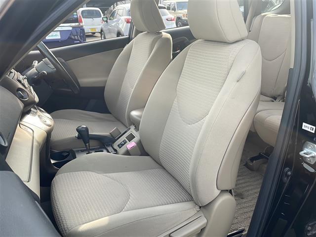 ヴァンガード ２４０Ｓ　サンルーフ　社外オーディオ　ＣＤ再生　ＥＴＣ　クルーズコントロール　スマートキー　プッシュスタート　純正ＨＩＤヘッドライト　純正フロアマット　社外２０インチアルミホイール（21枚目）