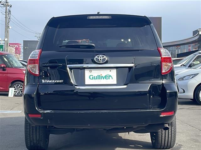 ヴァンガード ２４０Ｓ　サンルーフ　社外オーディオ　ＣＤ再生　ＥＴＣ　クルーズコントロール　スマートキー　プッシュスタート　純正ＨＩＤヘッドライト　純正フロアマット　社外２０インチアルミホイール（30枚目）