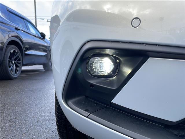 フィット ｅ：ＨＥＶホーム　純正９インチナビ　フルセグ　ＤＶＤ　Ｂｌｕｅｔｏｏｔｈ　前後ドラレコ　ＥＴＣ　Ｂカメ　ＡＣＣ　前後コーナーセンサー　レーンアシスト　ＣＭＢＳ　スマートキー　プッシュスタート　純正ＬＥＤヘッドライト（30枚目）