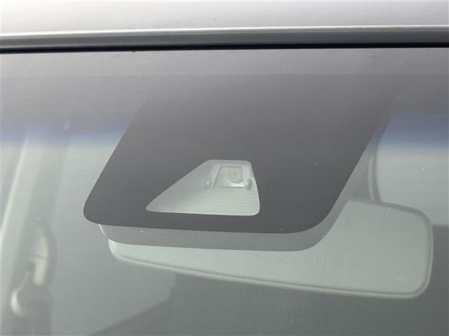 ムーヴ カスタム　ＲＳ　ハイパーＳＡＩＩ　純正ＳＤナビ／バックカメラ／ＥＴＣ／スマートアシスト／クリアランスソナー／レーンキープアシスト／横滑り防止装置／盗難防止装置／ステアリングスイッチ／電動格納ウィンカーミラー／ＬＥＤヘッドライト（2枚目）