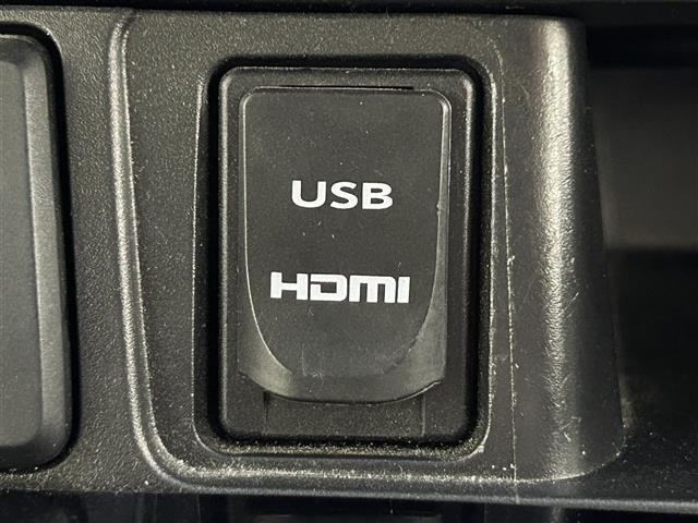 ムーヴ カスタム　ＲＳ　ハイパーＳＡＩＩ　純正ＳＤナビ／バックカメラ／ＥＴＣ／スマートアシスト／クリアランスソナー／レーンキープアシスト／横滑り防止装置／盗難防止装置／ステアリングスイッチ／電動格納ウィンカーミラー／ＬＥＤヘッドライト（7枚目）