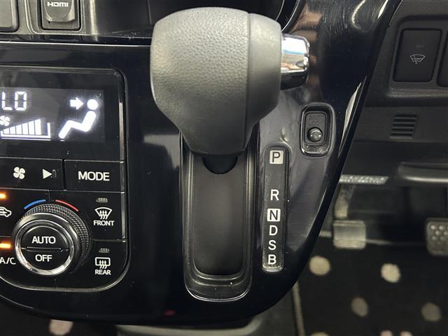 ムーヴ カスタム　ＲＳ　ハイパーＳＡＩＩ　純正ＳＤナビ／バックカメラ／ＥＴＣ／スマートアシスト／クリアランスソナー／レーンキープアシスト／横滑り防止装置／盗難防止装置／ステアリングスイッチ／電動格納ウィンカーミラー／ＬＥＤヘッドライト（19枚目）