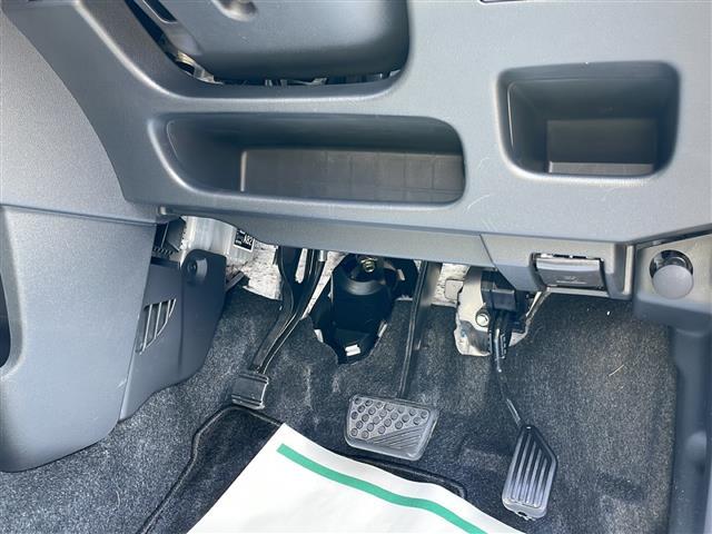 ムーヴ カスタム　Ｘリミテッド　ＳＡＩＩＩ　社外８インチメモリナビ　フルセグ　ＤＶＤ　Ｂｌｕｅｔｏｏｔｈ　前方ドラレコ　バックカメラ　Ｄ席シートヒーター　リアコーナーセンサー　衝突回避支援ブレーキ機能　スマートキー　プッシュスタート　純正マット（17枚目）