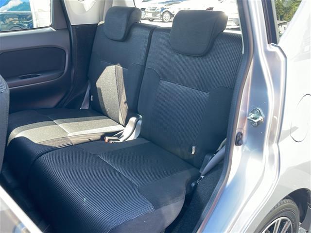 ムーヴ カスタム　Ｘリミテッド　ＳＡＩＩＩ　社外８インチメモリナビ　フルセグ　ＤＶＤ　Ｂｌｕｅｔｏｏｔｈ　前方ドラレコ　バックカメラ　Ｄ席シートヒーター　リアコーナーセンサー　衝突回避支援ブレーキ機能　スマートキー　プッシュスタート　純正マット（26枚目）