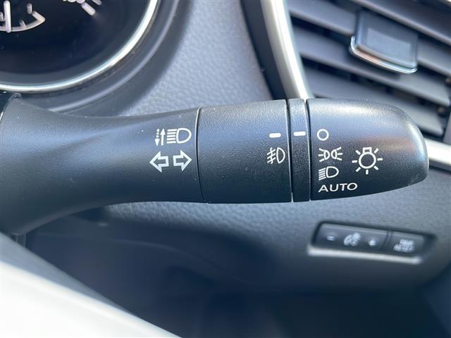 エクストレイル 20X エマージェンシーブレーキパッケージ ◆4WD◆ナビ◆ドライブレコーダー前後◆ETC◆バックカメラ◆レザーシート◆シートヒーター 前席◆社外15インチAW◆社外フロアマット◆アイドリングストップ◆コーナーセンサー 前後(7枚目)