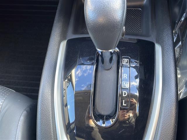 エクストレイル 20X エマージェンシーブレーキパッケージ ◆4WD◆ナビ◆ドライブレコーダー前後◆ETC◆バックカメラ◆レザーシート◆シートヒーター 前席◆社外15インチAW◆社外フロアマット◆アイドリングストップ◆コーナーセンサー 前後(11枚目)