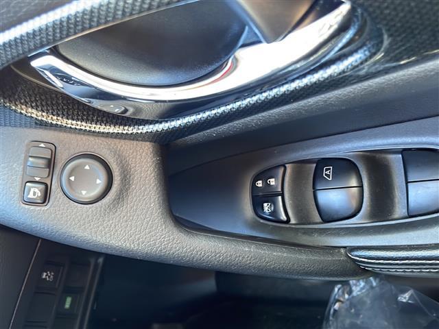 エクストレイル 20X エマージェンシーブレーキパッケージ ◆4WD◆ナビ◆ドライブレコーダー前後◆ETC◆バックカメラ◆レザーシート◆シートヒーター 前席◆社外15インチAW◆社外フロアマット◆アイドリングストップ◆コーナーセンサー 前後(14枚目)