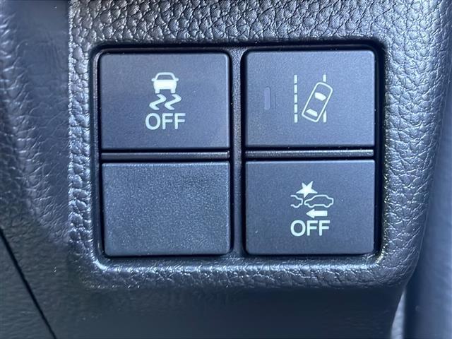 Ｎ－ＢＯＸカスタム Ｇ・Ｌターボホンダセンシング　◆４ＷＤ◆社外ナビ◆ビルトインＥＴＣ◆純正グリル◆両側パワースライドドア◆ハーフレザーシート◆シートヒーター　前席◆純正１５インチＡＷ◆純正フロアマット◆ＭＴモード付ＡＴ◆クルーズコントロール（9枚目）