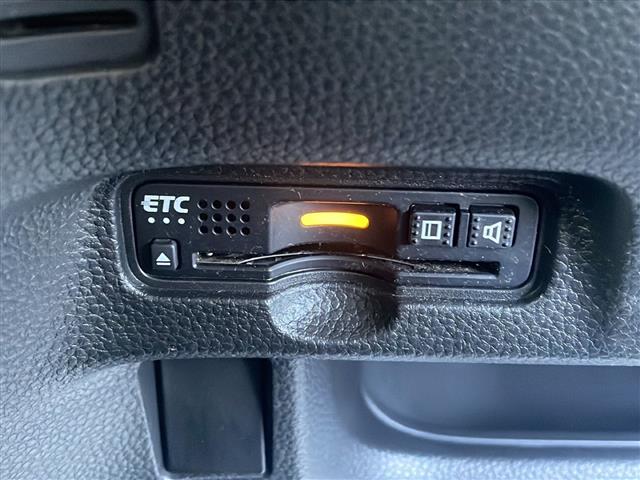 Ｎ－ＢＯＸカスタム Ｇ・Ｌターボホンダセンシング　◆４ＷＤ◆社外ナビ◆ビルトインＥＴＣ◆純正グリル◆両側パワースライドドア◆ハーフレザーシート◆シートヒーター　前席◆純正１５インチＡＷ◆純正フロアマット◆ＭＴモード付ＡＴ◆クルーズコントロール（11枚目）