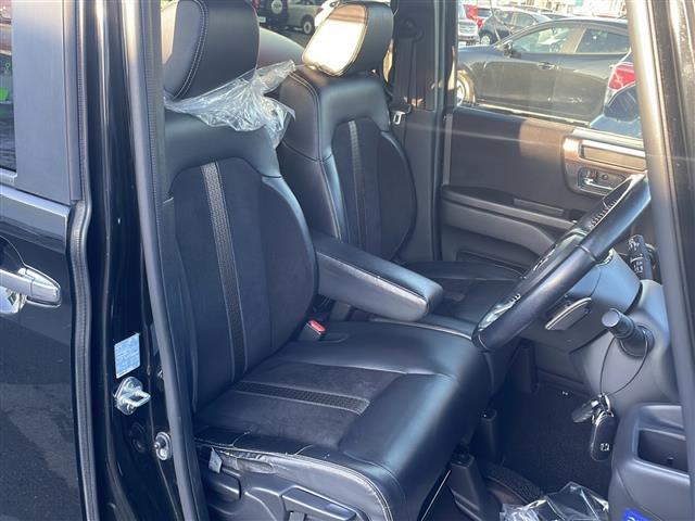 Ｎ－ＢＯＸカスタム Ｇ・Ｌターボホンダセンシング　◆４ＷＤ◆社外ナビ◆ビルトインＥＴＣ◆純正グリル◆両側パワースライドドア◆ハーフレザーシート◆シートヒーター　前席◆純正１５インチＡＷ◆純正フロアマット◆ＭＴモード付ＡＴ◆クルーズコントロール（17枚目）