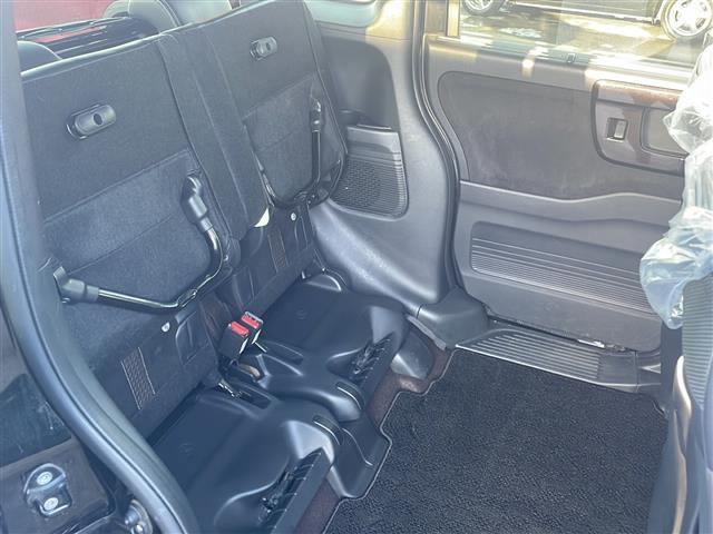 Ｎ－ＢＯＸカスタム Ｇ・Ｌターボホンダセンシング　◆４ＷＤ◆社外ナビ◆ビルトインＥＴＣ◆純正グリル◆両側パワースライドドア◆ハーフレザーシート◆シートヒーター　前席◆純正１５インチＡＷ◆純正フロアマット◆ＭＴモード付ＡＴ◆クルーズコントロール（21枚目）