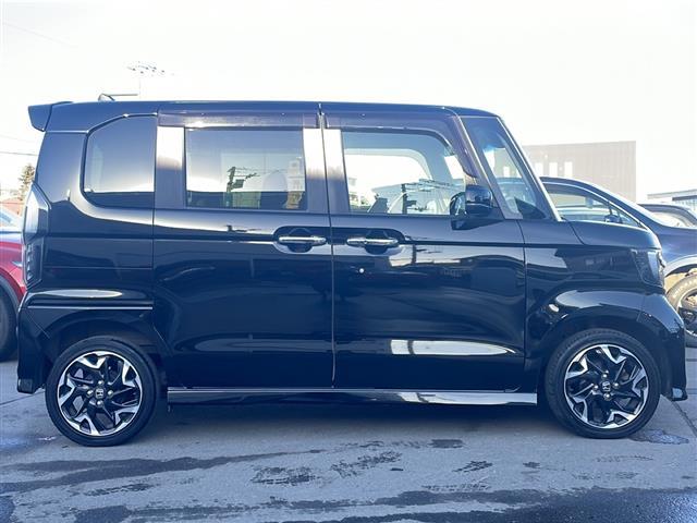 Ｎ－ＢＯＸカスタム Ｇ・Ｌターボホンダセンシング　◆４ＷＤ◆社外ナビ◆ビルトインＥＴＣ◆純正グリル◆両側パワースライドドア◆ハーフレザーシート◆シートヒーター　前席◆純正１５インチＡＷ◆純正フロアマット◆ＭＴモード付ＡＴ◆クルーズコントロール（30枚目）