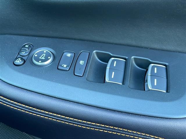 ZR-V e:HEV Z ◆4WD◆ワンオーナー◆寒冷地仕様◆純正ナビ◆純正ドライブレコーダー 前のみ◆ビルトインETC2.0◆アラウンドビューモニター◆バックカメラ◆レザーシート◆パワーシート 前席◆シートヒーター(19枚目)