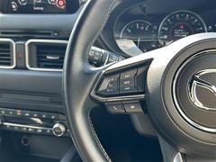 ご成約頂いたお車は全車保証付で納車後も安心！有料オプションで長期保証をお選びいただくことも可能です。 6