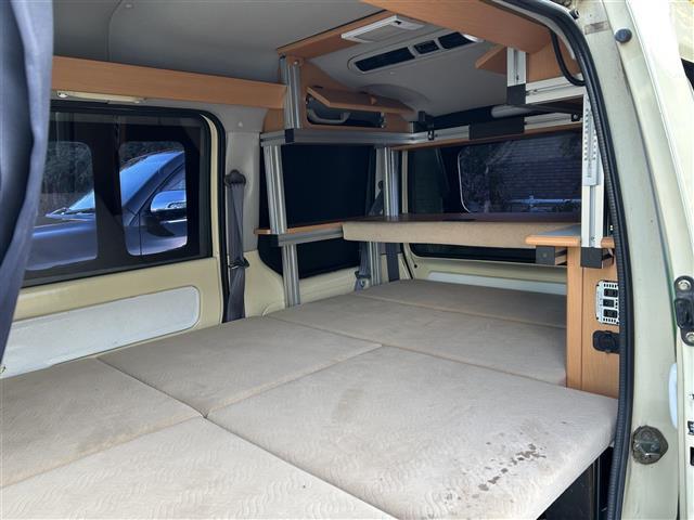 ドミンゴ アラジン ☆ワーゲンバス仕様☆ベッドキット☆ポータブルシンク☆100Vコンパクトインバーター☆社外ポータブルメモリナビ☆ワンセグTV☆社外CD/MDチューナー(15枚目)