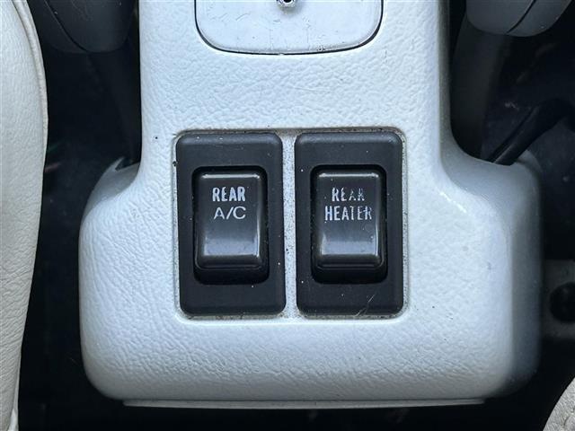 ドミンゴ アラジン ☆ワーゲンバス仕様☆ベッドキット☆ポータブルシンク☆100Vコンパクトインバーター☆社外ポータブルメモリナビ☆ワンセグTV☆社外CD/MDチューナー(26枚目)