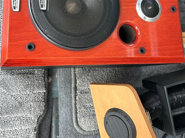 ドミンゴ アラジン ☆ワーゲンバス仕様☆ベッドキット☆ポータブルシンク☆100Vコンパクトインバーター☆社外ポータブルメモリナビ☆ワンセグTV☆社外CD/MDチューナー(36枚目)