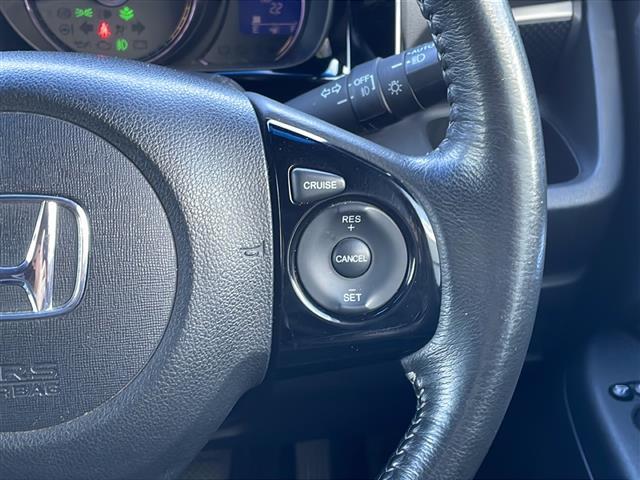 Ｎ－ＷＧＮカスタム Ｇ・Ｌパッケージ　４ＷＤ　純正ディスプレイオーディオ　ワンセグ／ＣＤ／ＵＳＢ／ラジオ　バックカメラ　アルミ付スタッドレスタイヤ積込　シティブレーキアシスト　クルーズコントロール　ステアリングスイッチ（11枚目）