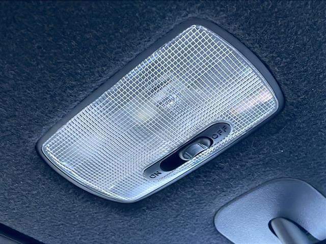 Ｎ－ＷＧＮカスタム Ｇ・Ｌパッケージ　４ＷＤ　純正ディスプレイオーディオ　ワンセグ／ＣＤ／ＵＳＢ／ラジオ　バックカメラ　アルミ付スタッドレスタイヤ積込　シティブレーキアシスト　クルーズコントロール　ステアリングスイッチ（12枚目）
