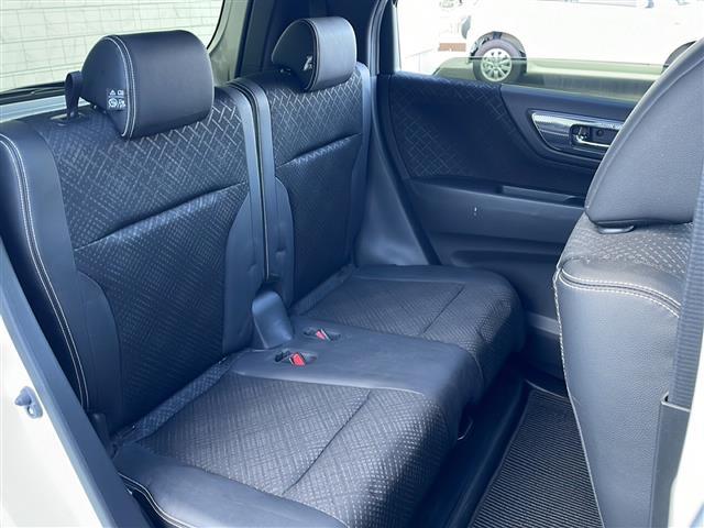 Ｎ－ＷＧＮカスタム Ｇ・Ｌパッケージ　４ＷＤ　純正ディスプレイオーディオ　ワンセグ／ＣＤ／ＵＳＢ／ラジオ　バックカメラ　アルミ付スタッドレスタイヤ積込　シティブレーキアシスト　クルーズコントロール　ステアリングスイッチ（30枚目）