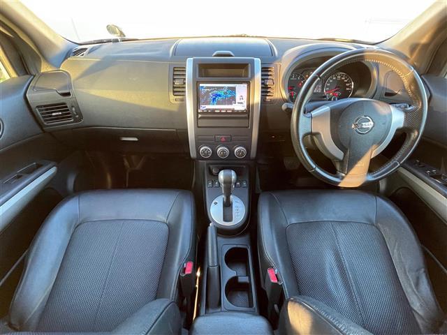 エクストレイル ２０Ｘｔ　純正ナビ　バックＣ　フルセグ　ＤＶＤ再生　Ｂｌｕｅｔｏｏｔｈ再生　カプロンシート　全席シートヒーター　ハイパールーフレール　ビルドインＥＴＣ　オートライト　ヒルディセントコントロール　１７ＡＷ（5枚目）