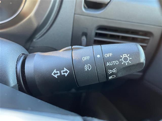 エクストレイル ２０Ｘｔ　純正ナビ　バックＣ　フルセグ　ＤＶＤ再生　Ｂｌｕｅｔｏｏｔｈ再生　カプロンシート　全席シートヒーター　ハイパールーフレール　ビルドインＥＴＣ　オートライト　ヒルディセントコントロール　１７ＡＷ（10枚目）