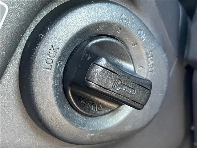 エクストレイル ２０Ｘｔ　純正ナビ　バックＣ　フルセグ　ＤＶＤ再生　Ｂｌｕｅｔｏｏｔｈ再生　カプロンシート　全席シートヒーター　ハイパールーフレール　ビルドインＥＴＣ　オートライト　ヒルディセントコントロール　１７ＡＷ（15枚目）