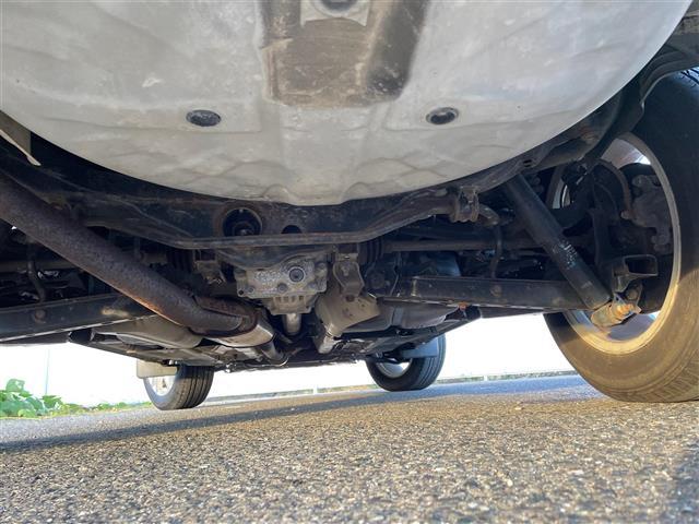 エクストレイル ２０Ｘｔ　純正ナビ　バックＣ　フルセグ　ＤＶＤ再生　Ｂｌｕｅｔｏｏｔｈ再生　カプロンシート　全席シートヒーター　ハイパールーフレール　ビルドインＥＴＣ　オートライト　ヒルディセントコントロール　１７ＡＷ（43枚目）