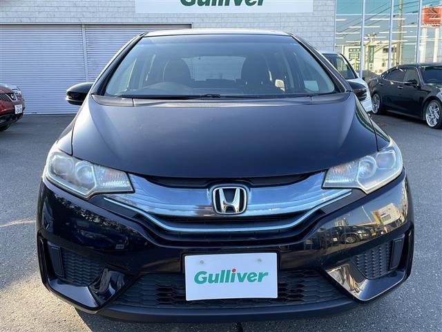 フィットハイブリッド Ｆパッケージ　４ＷＤ　純正オーディオ　ＣＤ／ラジオ／ＵＳＢ／ＡＵＸ　ワイパーデアイザー　ＬＥＤヘッドライト　ミラーヒーター　ＥＴＣ　フロアマット　ドアバイザー（35枚目）